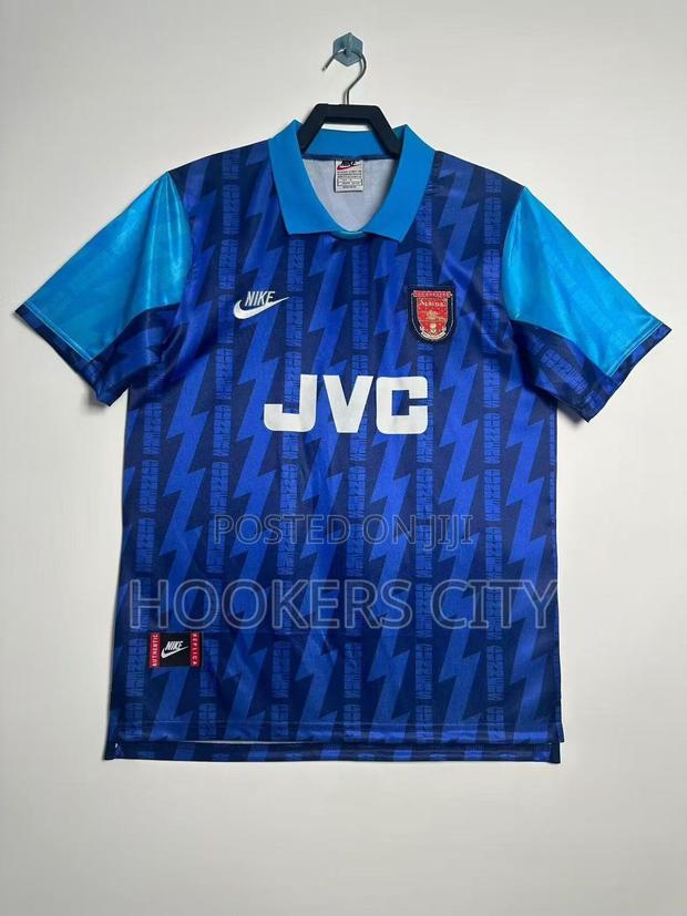 Arsenal 1998-99 Nike JVC Jersey