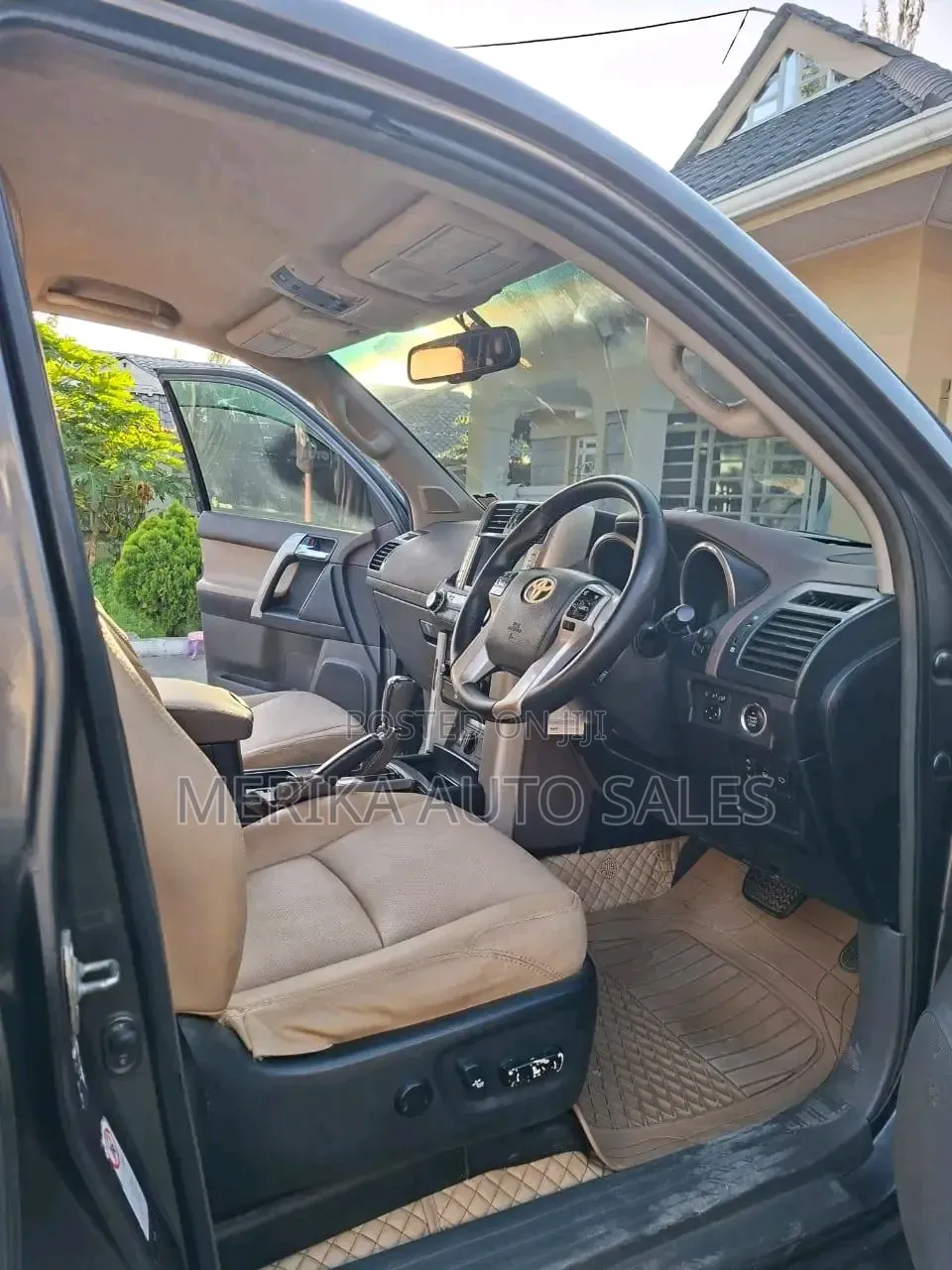 Toyota Land Cruiser Prado 2010 Gray