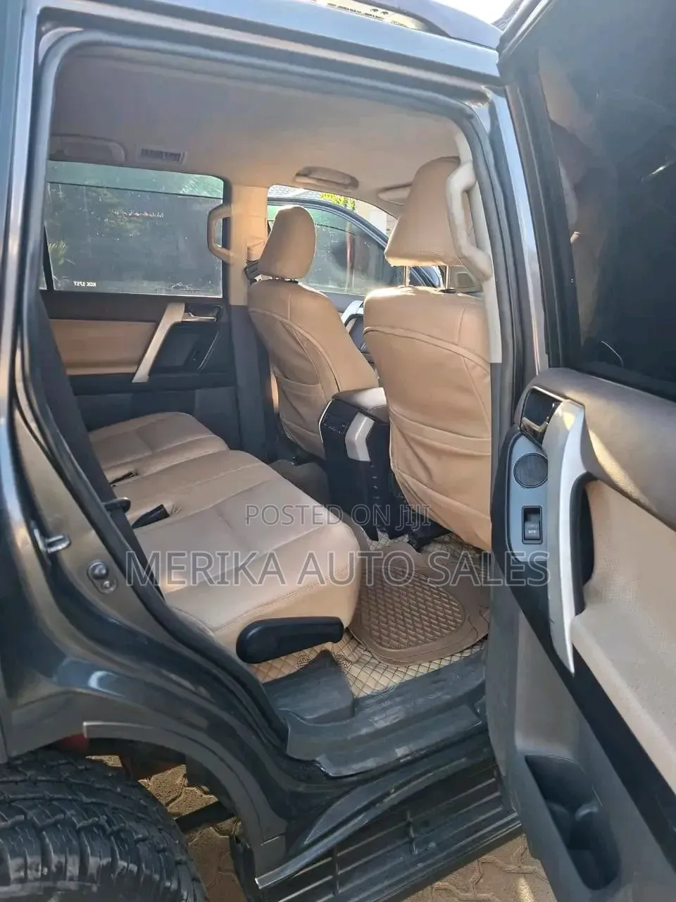 Toyota Land Cruiser Prado 2010 Gray