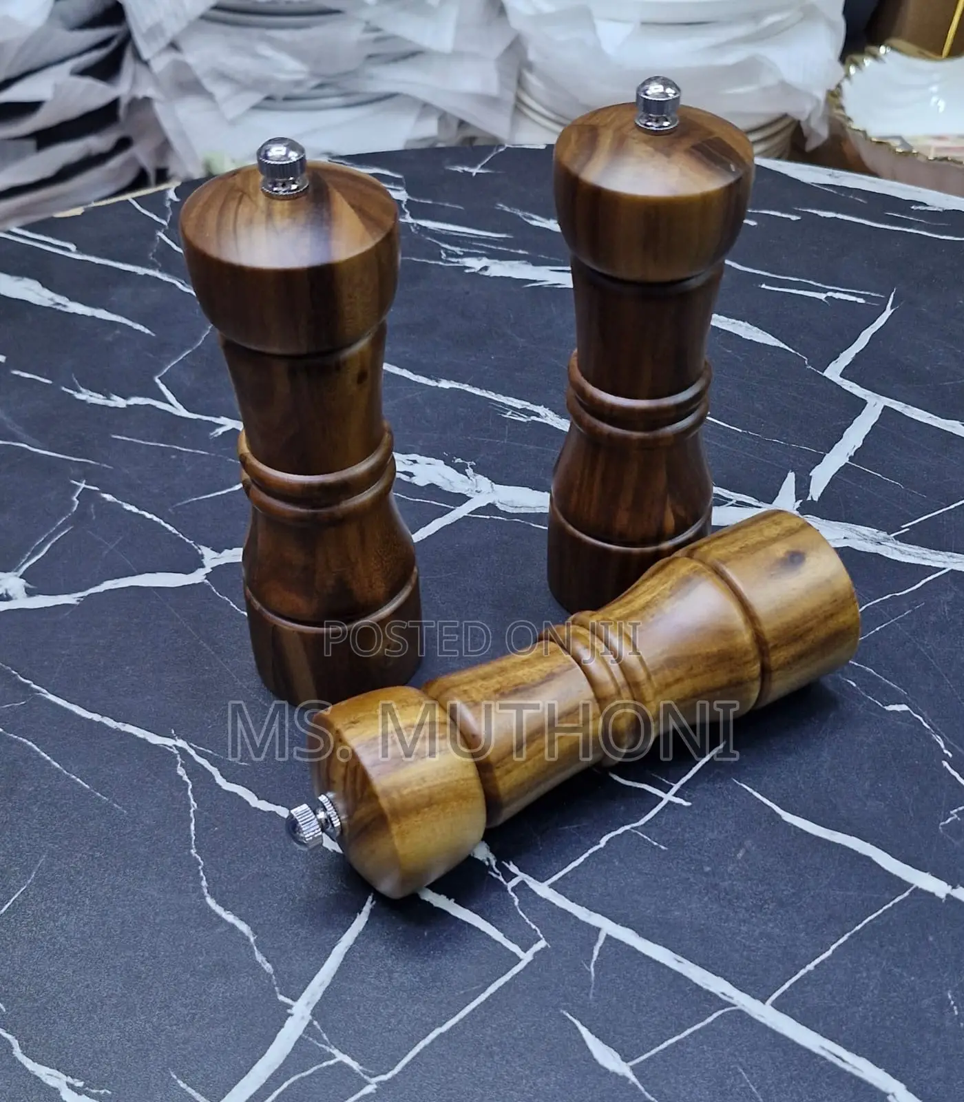 1 Pc High Quality Acacia Wood Manual Salt and Paper Shaker Mill