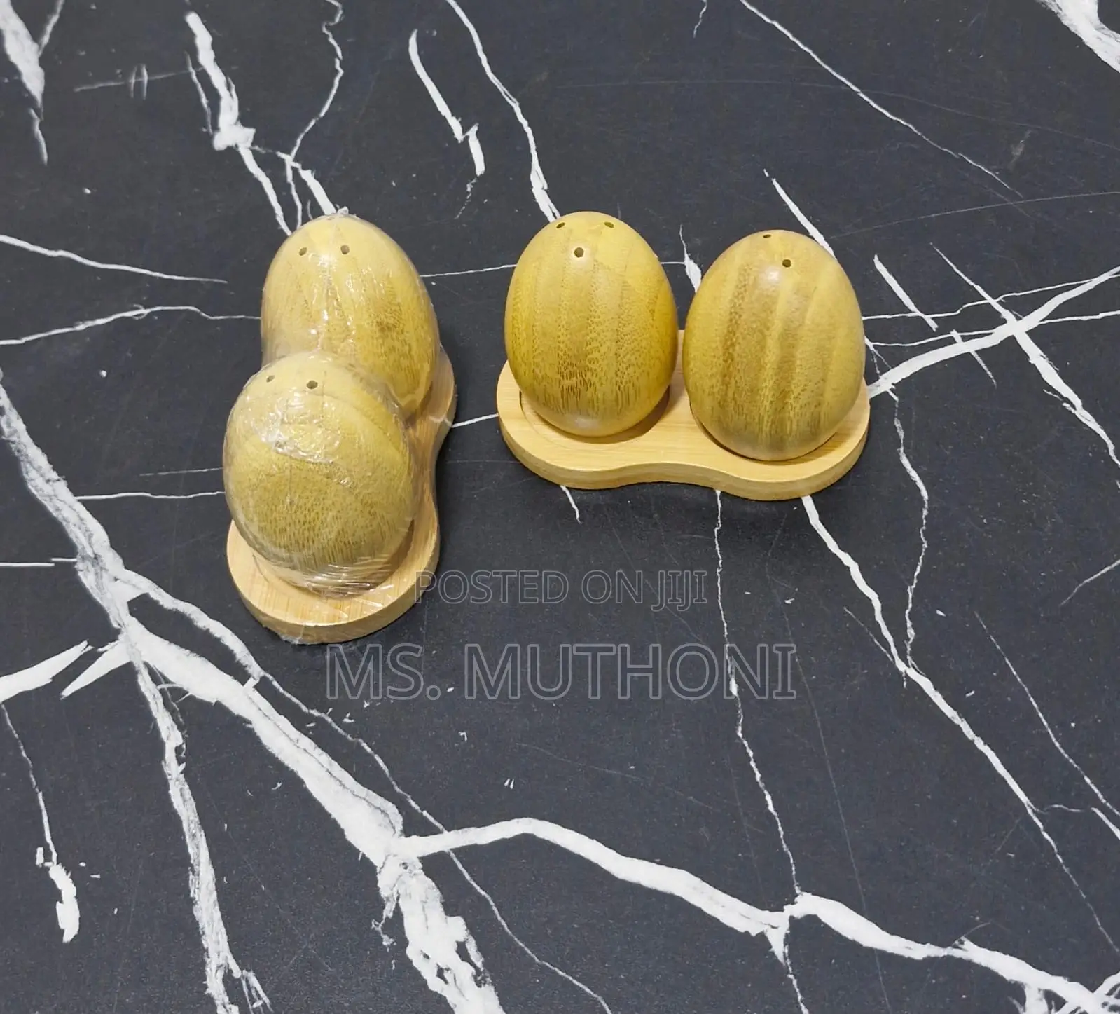 Aesthetic Bamboo Egg-Shaped Salt Pepper Shakers 