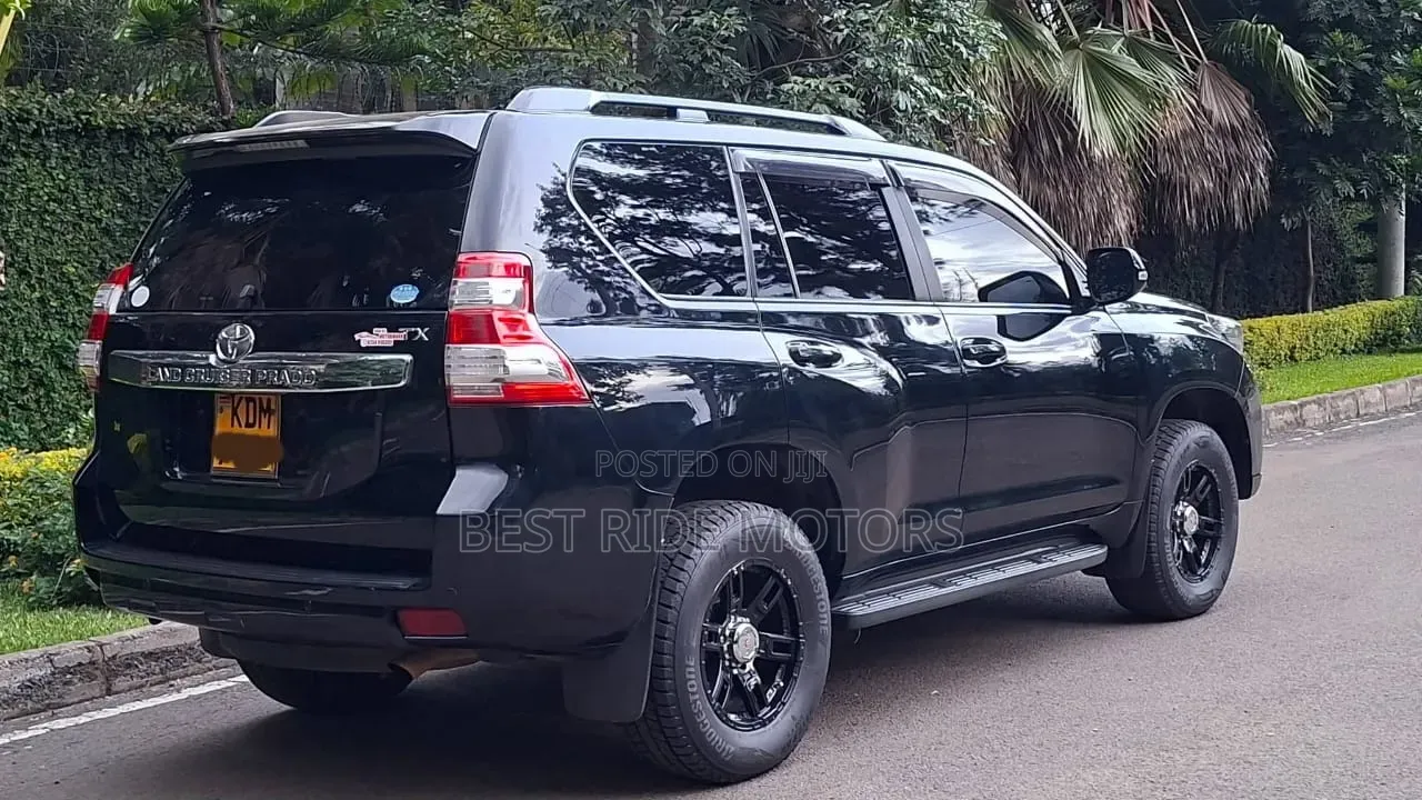 Toyota Land Cruiser Prado 2017 Black