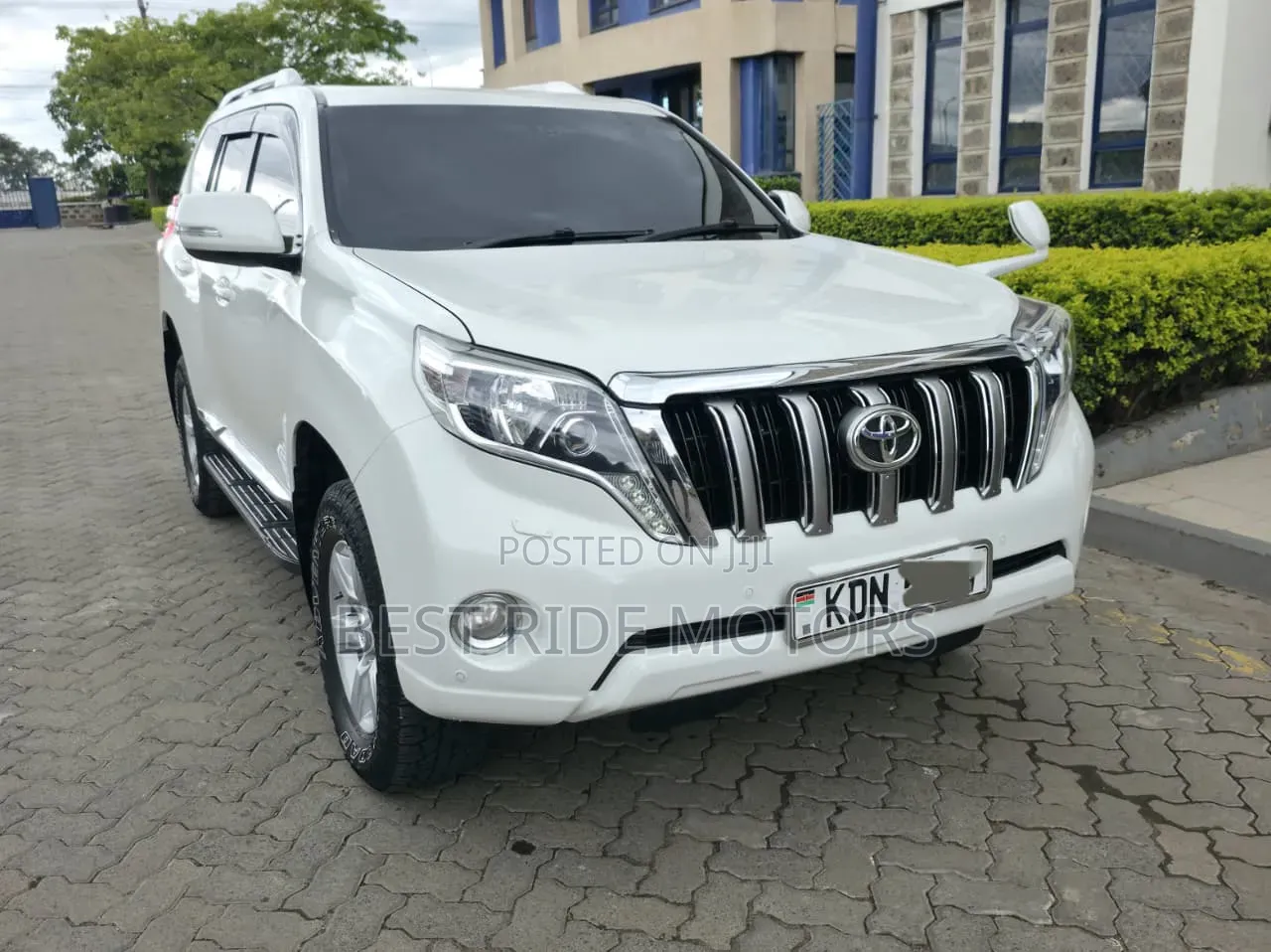Toyota Land Cruiser Prado 2016 White