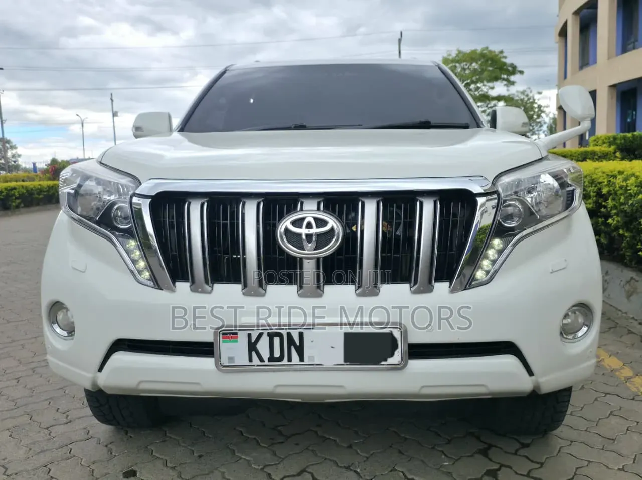 Toyota Land Cruiser Prado 2016 White