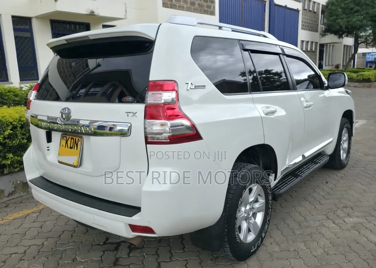 Toyota Land Cruiser Prado 2016 White