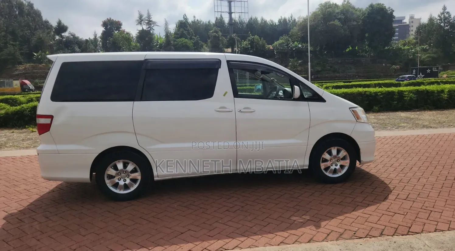 Toyota Alphard 2006 White