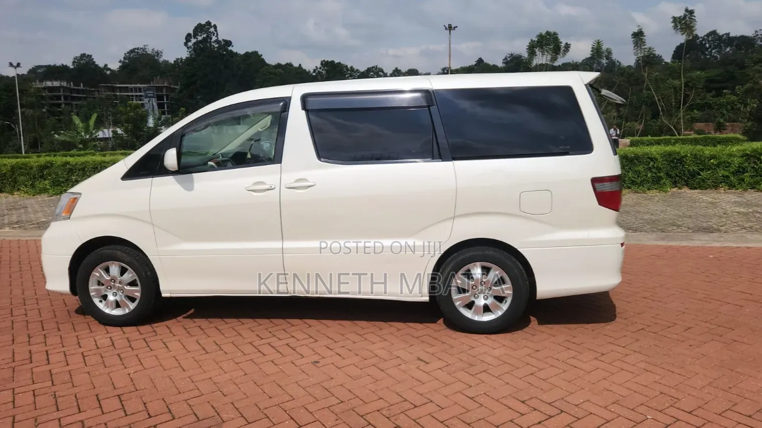 Toyota Alphard 2006 White