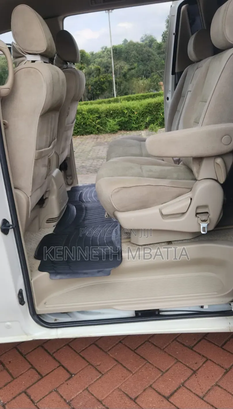 Toyota Alphard 2006 White