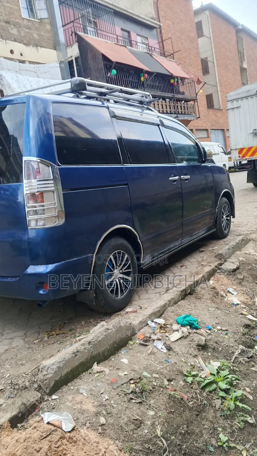 Toyota Noah 2003 Blue
