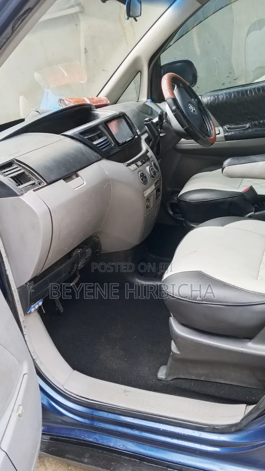 Toyota Noah 2003 Blue