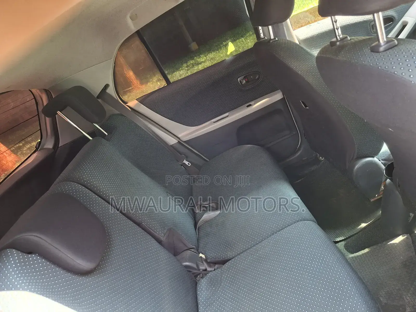 Toyota Vitz 2008 Silver