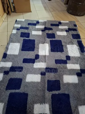 Soft and Beautiful Fluffy Carpet 7by8