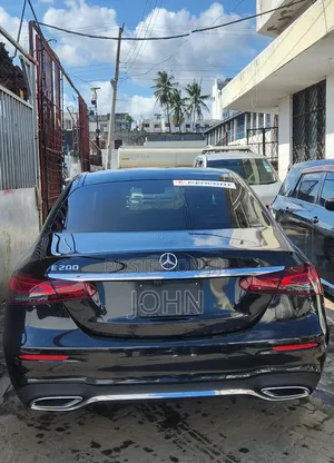 Mercedes-Benz E200 2020 Black