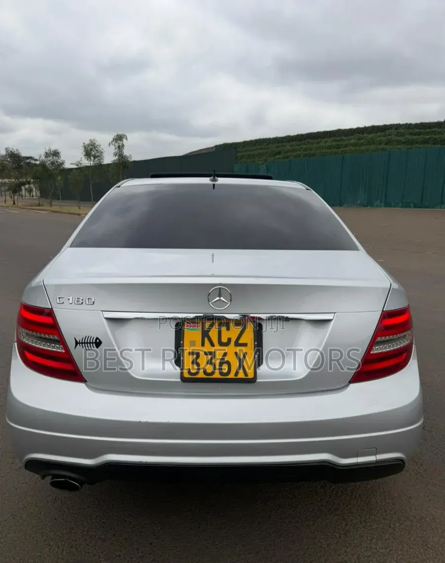Mercedes-Benz C180 2013 Silver