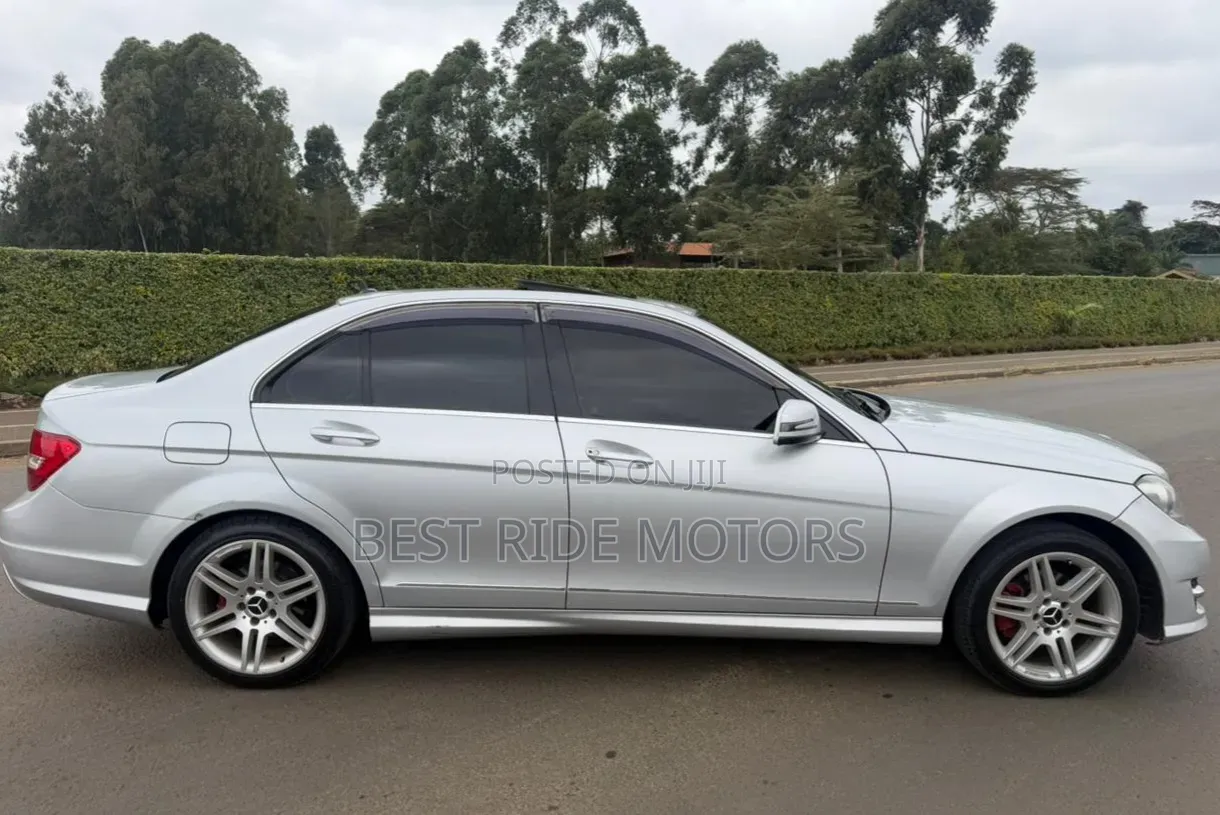 Mercedes-Benz C180 2013 Silver