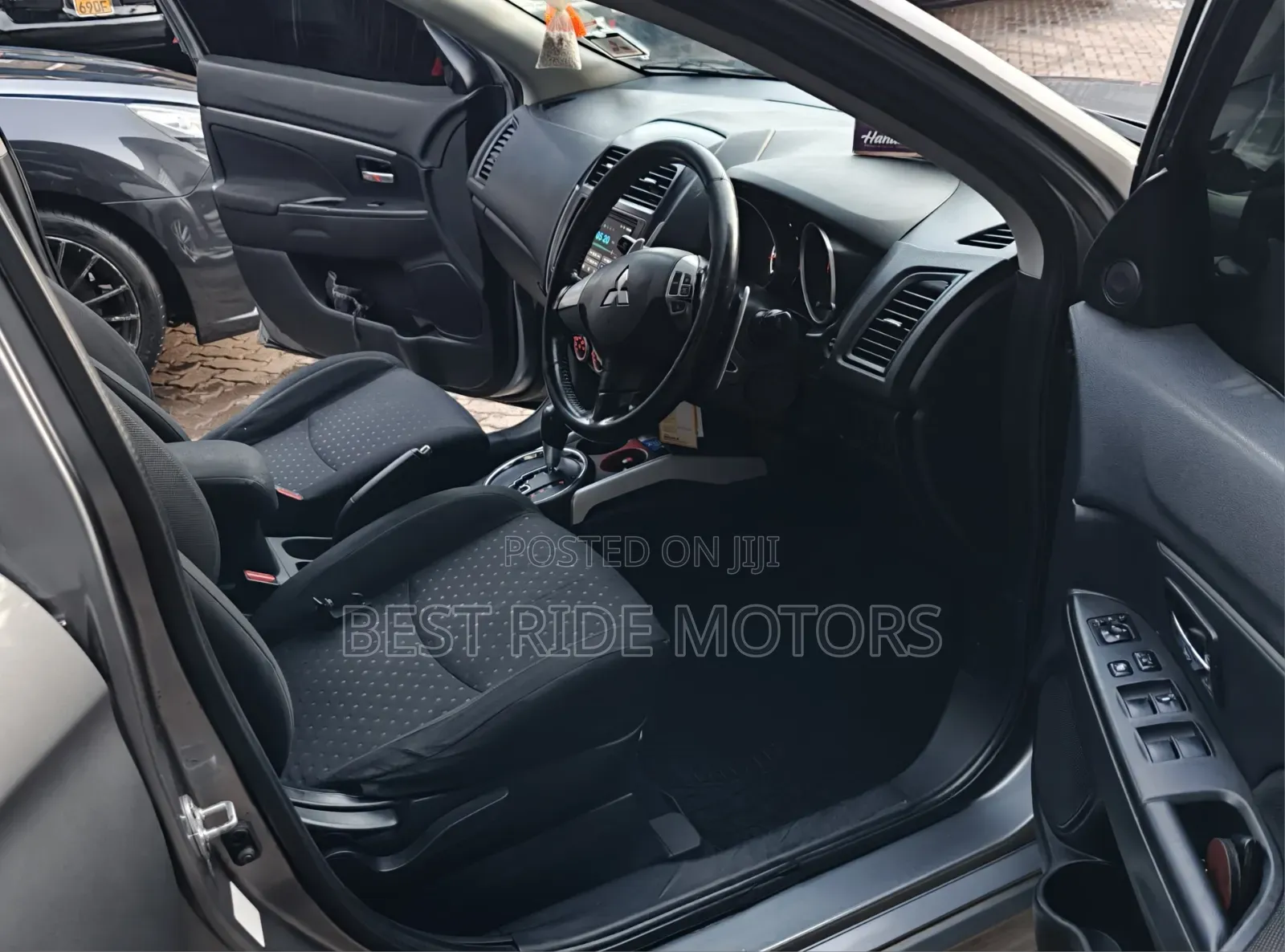 Mitsubishi RVR 2.0 2011 Gray