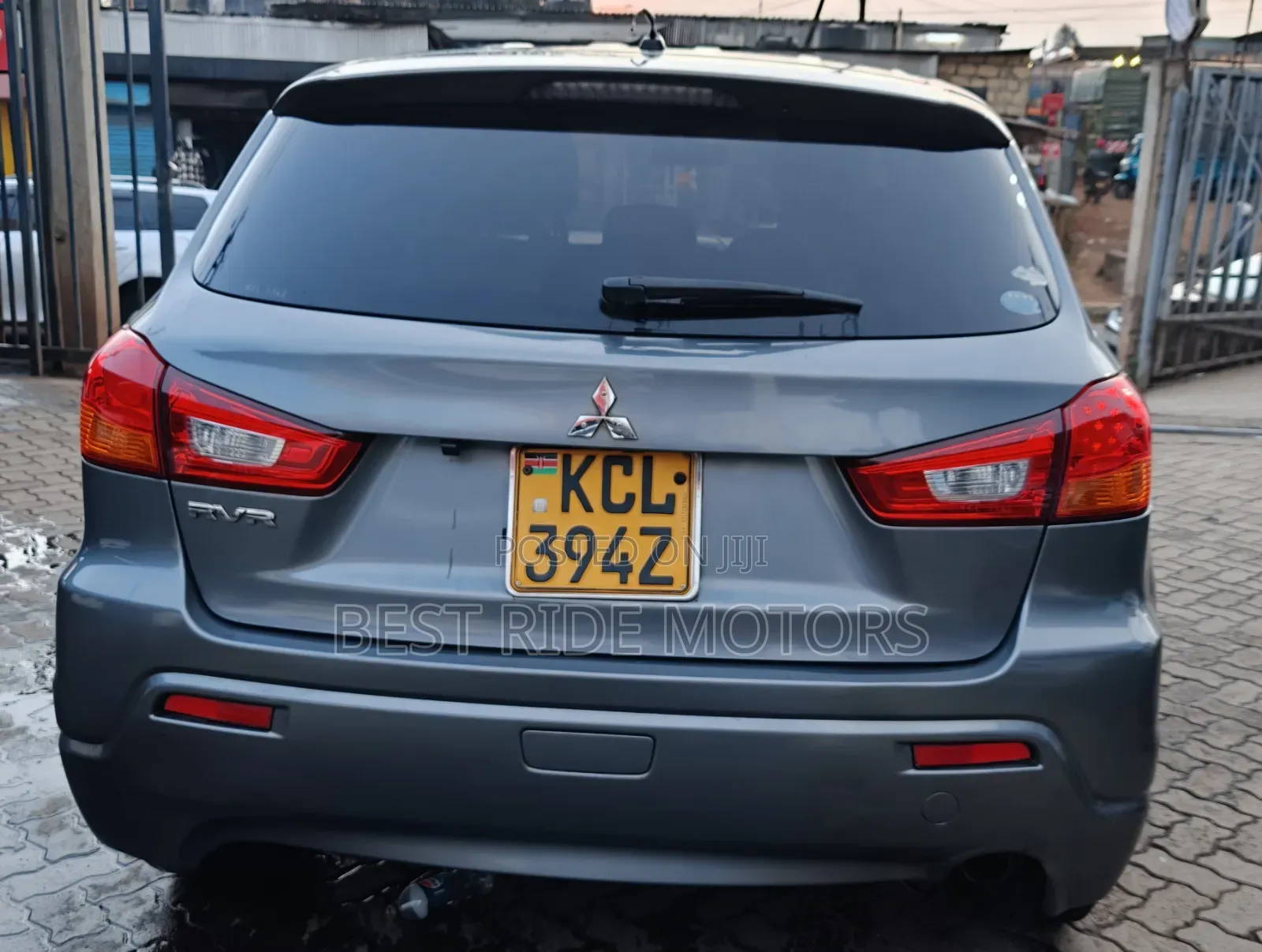 Mitsubishi RVR 2.0 2011 Gray