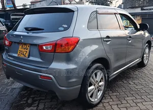 Mitsubishi RVR 2.0 2011 Gray