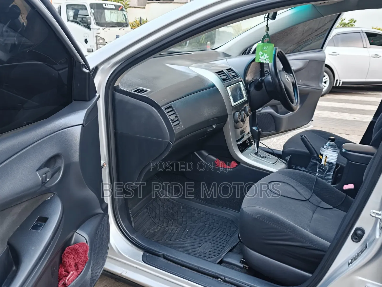 Toyota Corolla Fielder 2011 Silver
