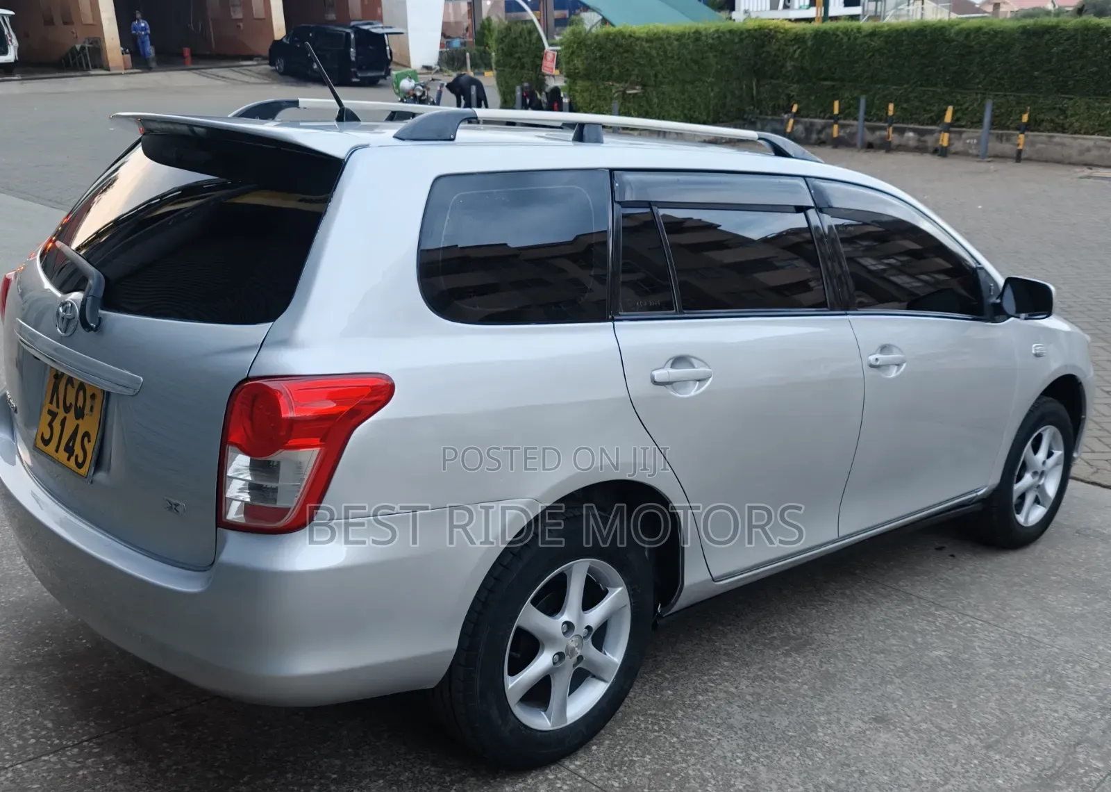 Toyota Corolla Fielder 2011 Silver