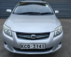 Toyota Corolla Fielder 2011 Silver