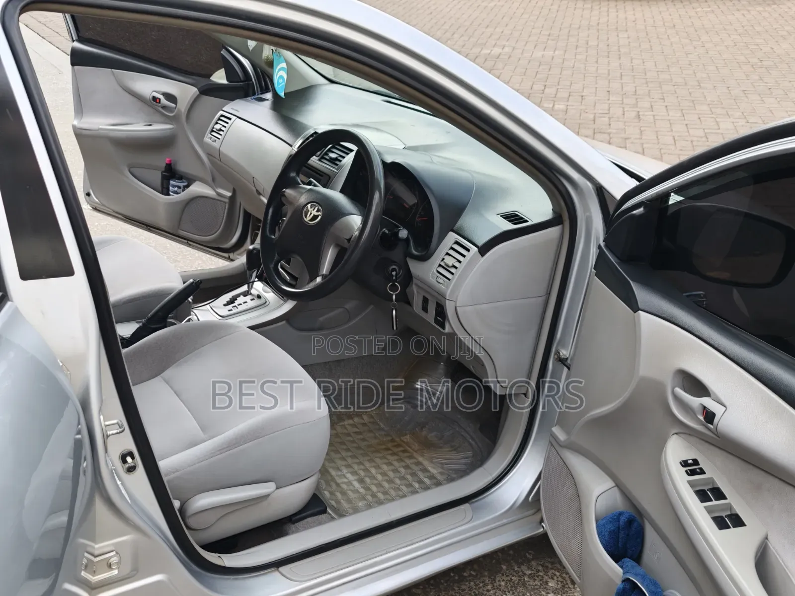 Toyota Axio 2012 Silver