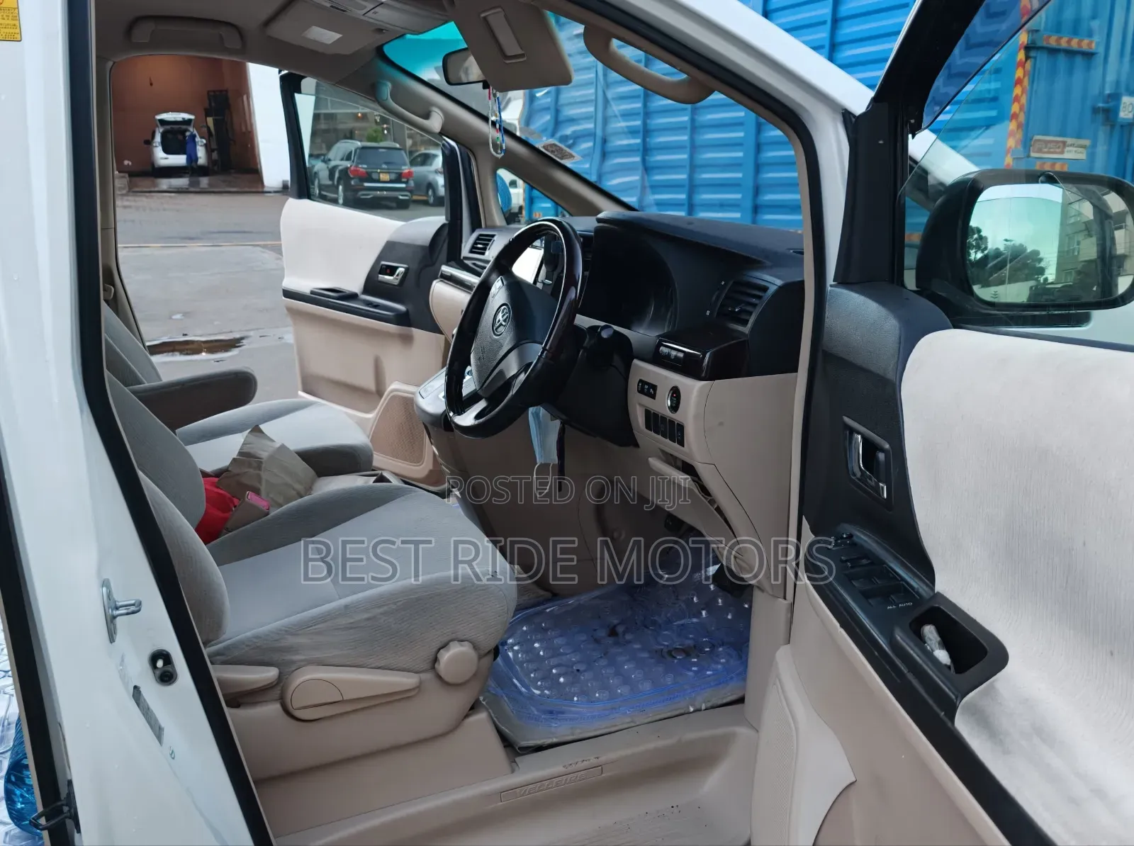 Toyota Vellfire 2012 White