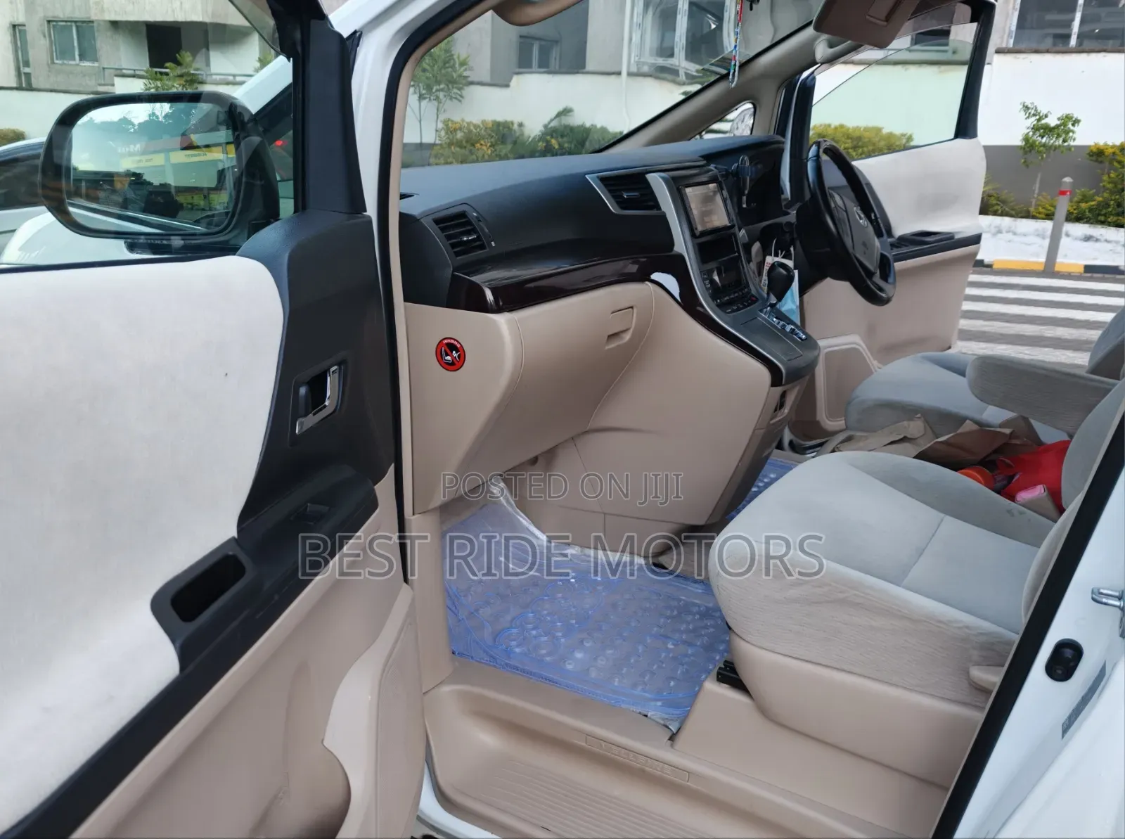Toyota Vellfire 2012 White