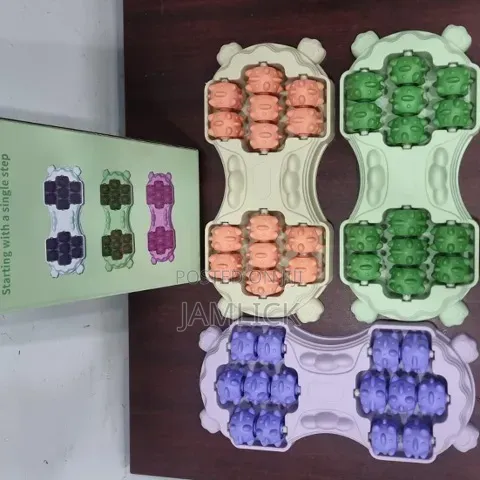 Manual Stepping 14-roller Foot Massager – Pm