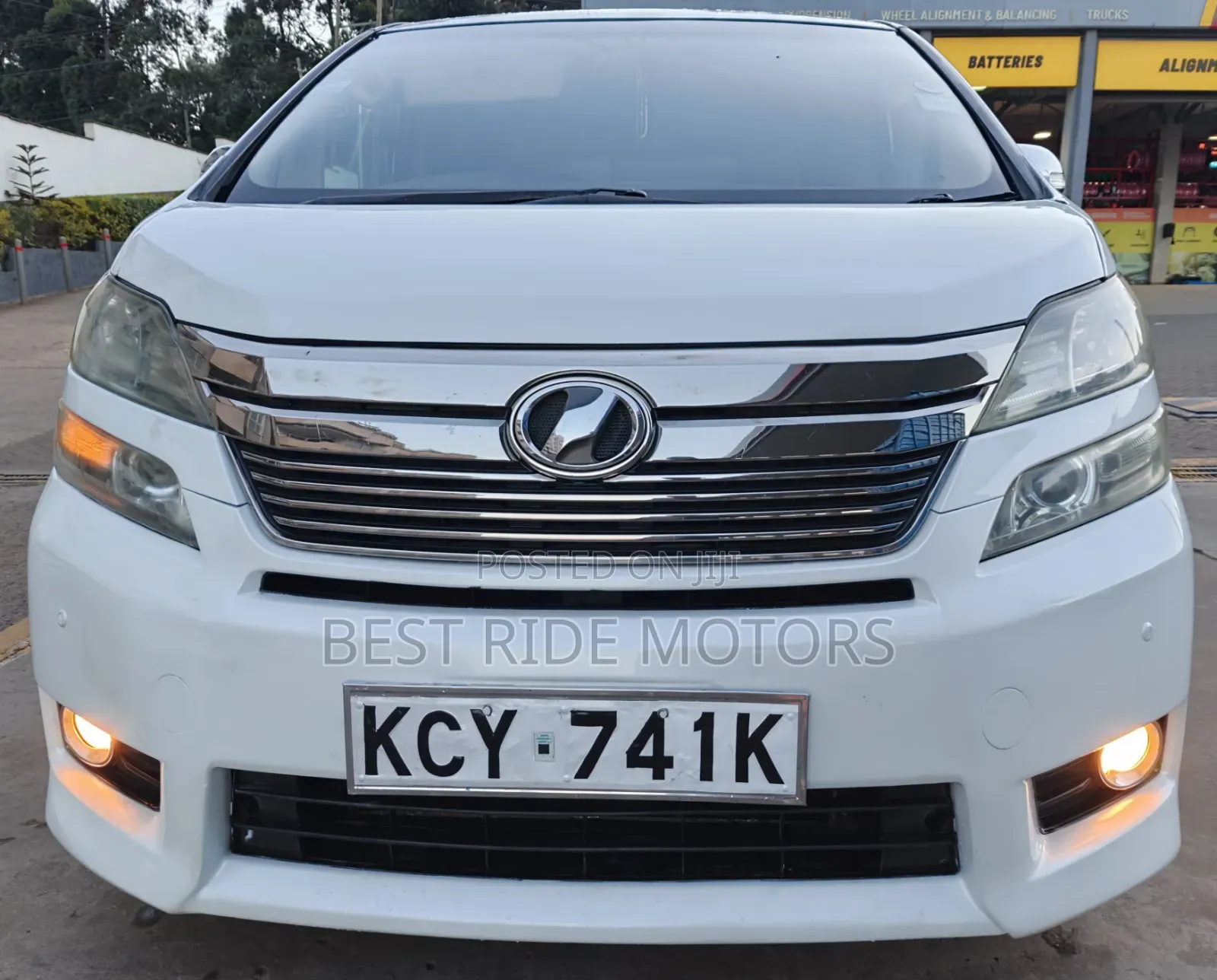Toyota Vellfire 2012 White