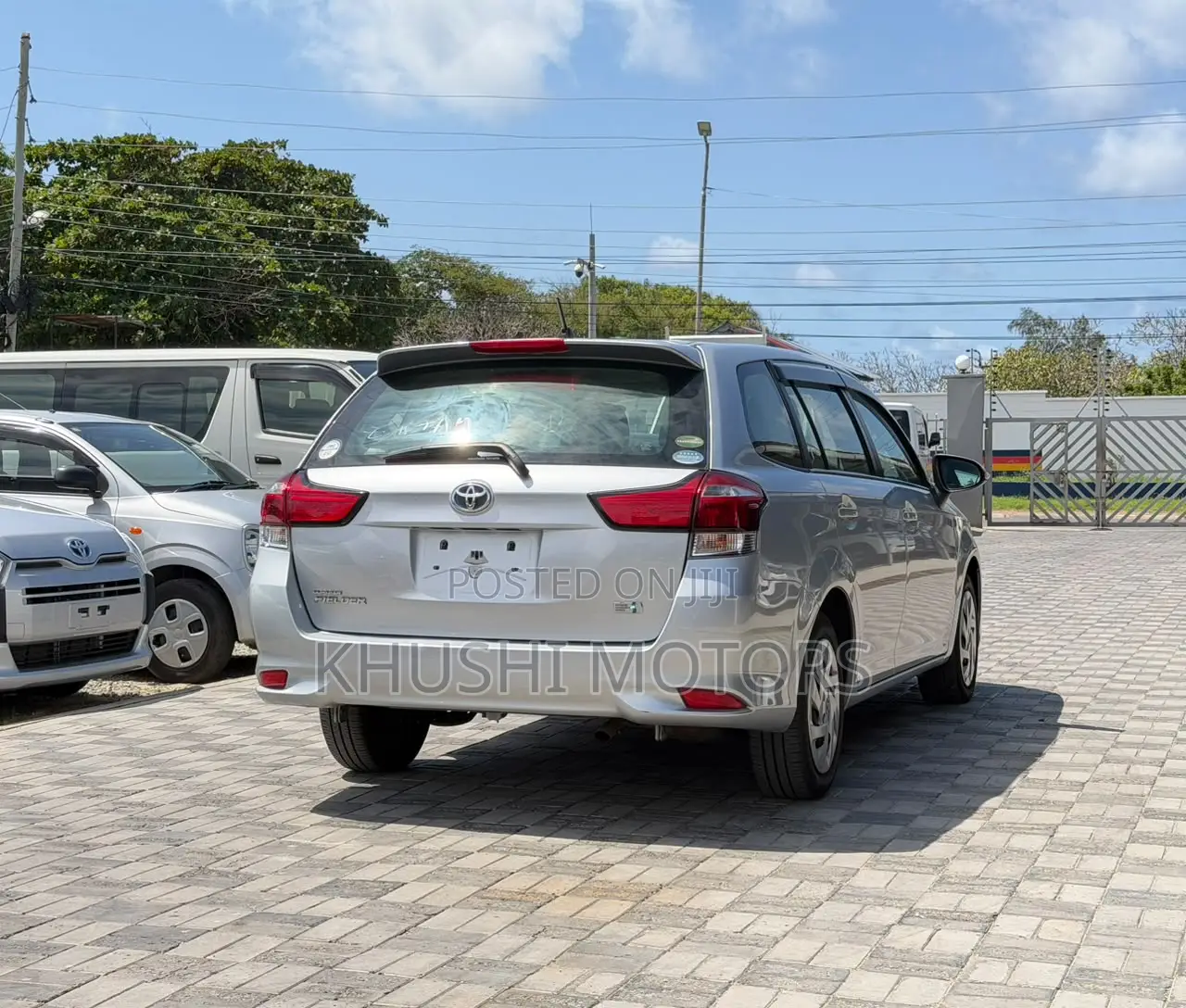 Toyota Corolla Fielder 2020 Silver