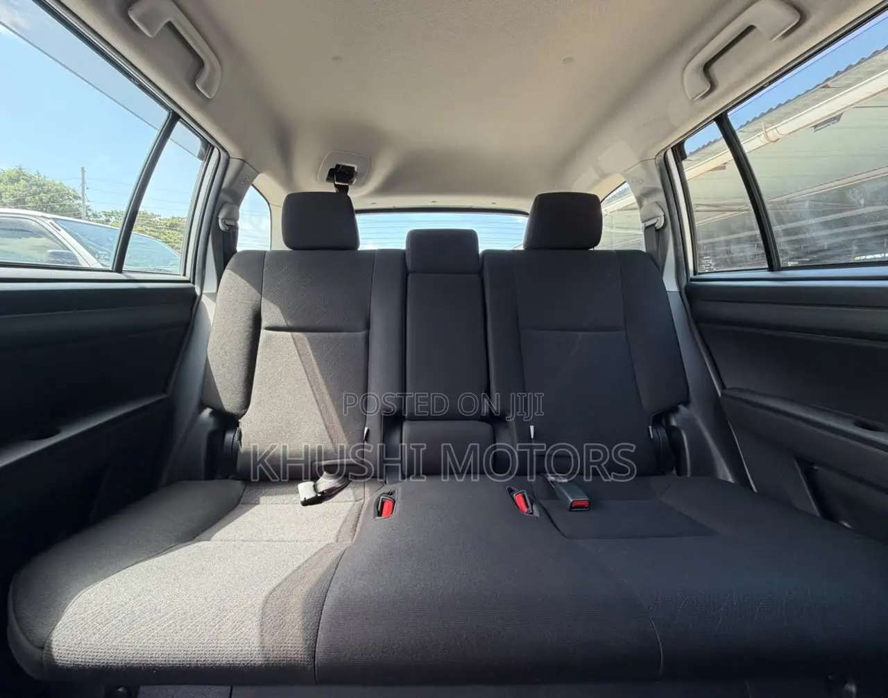 Toyota Corolla Fielder 2020 Silver