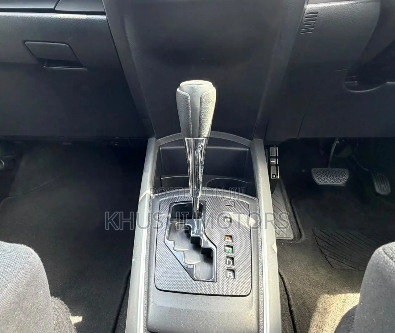 Toyota Corolla Fielder 2020 Silver