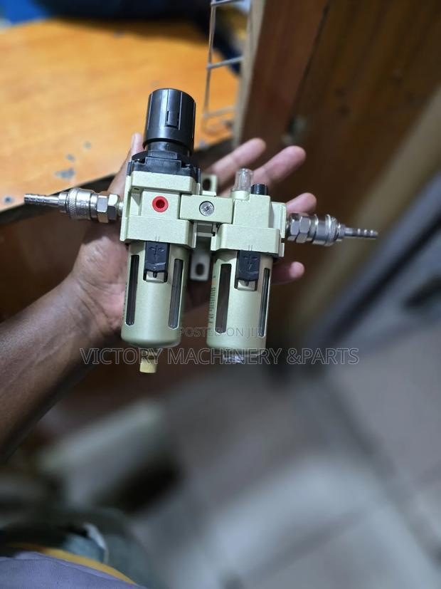Oil Separator /Water Separator Pressure Regulator With Connectors