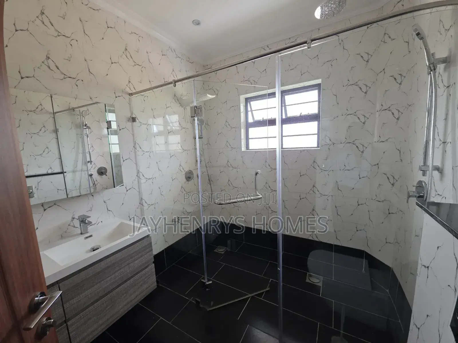 4bdrm House in Runda for rent
