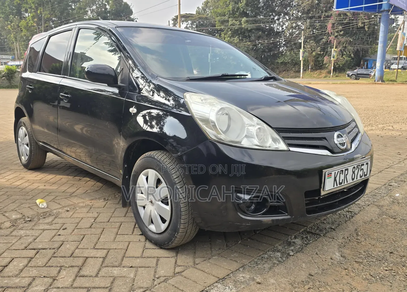Nissan Note 2011 Brown