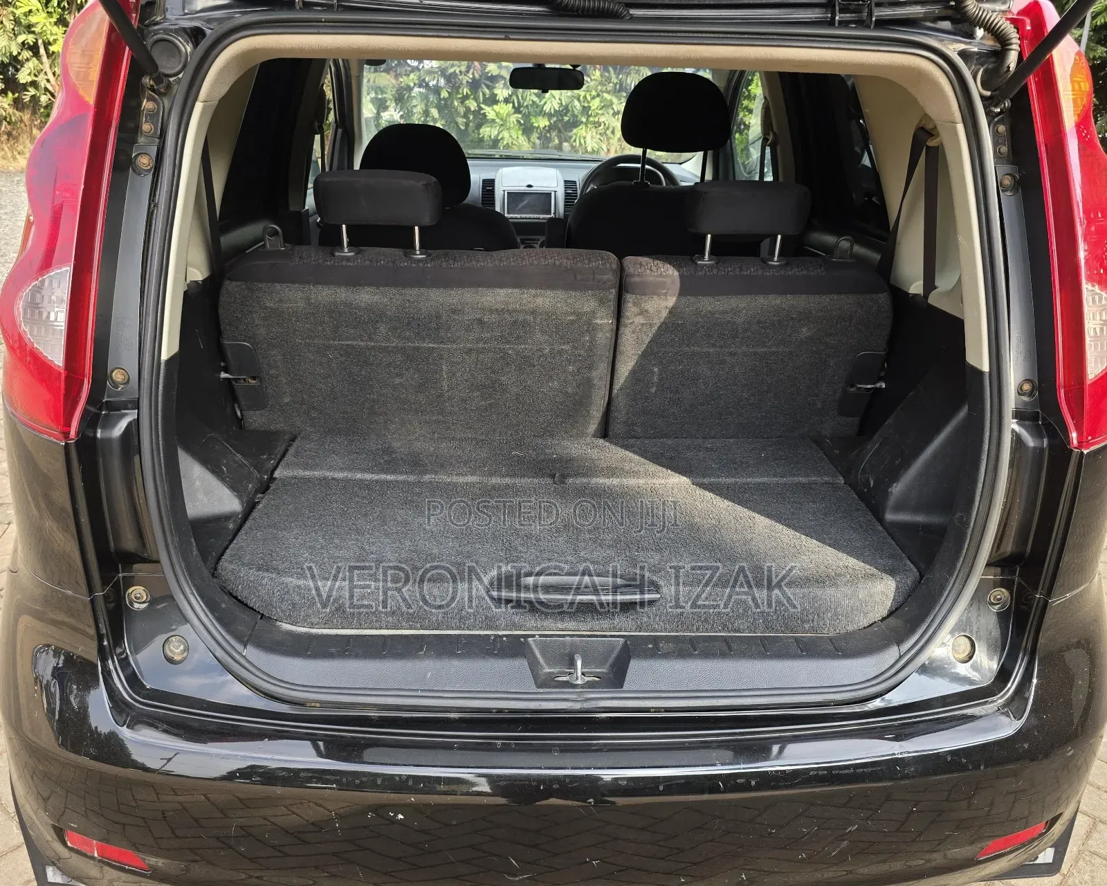 Nissan Note 2011 Brown