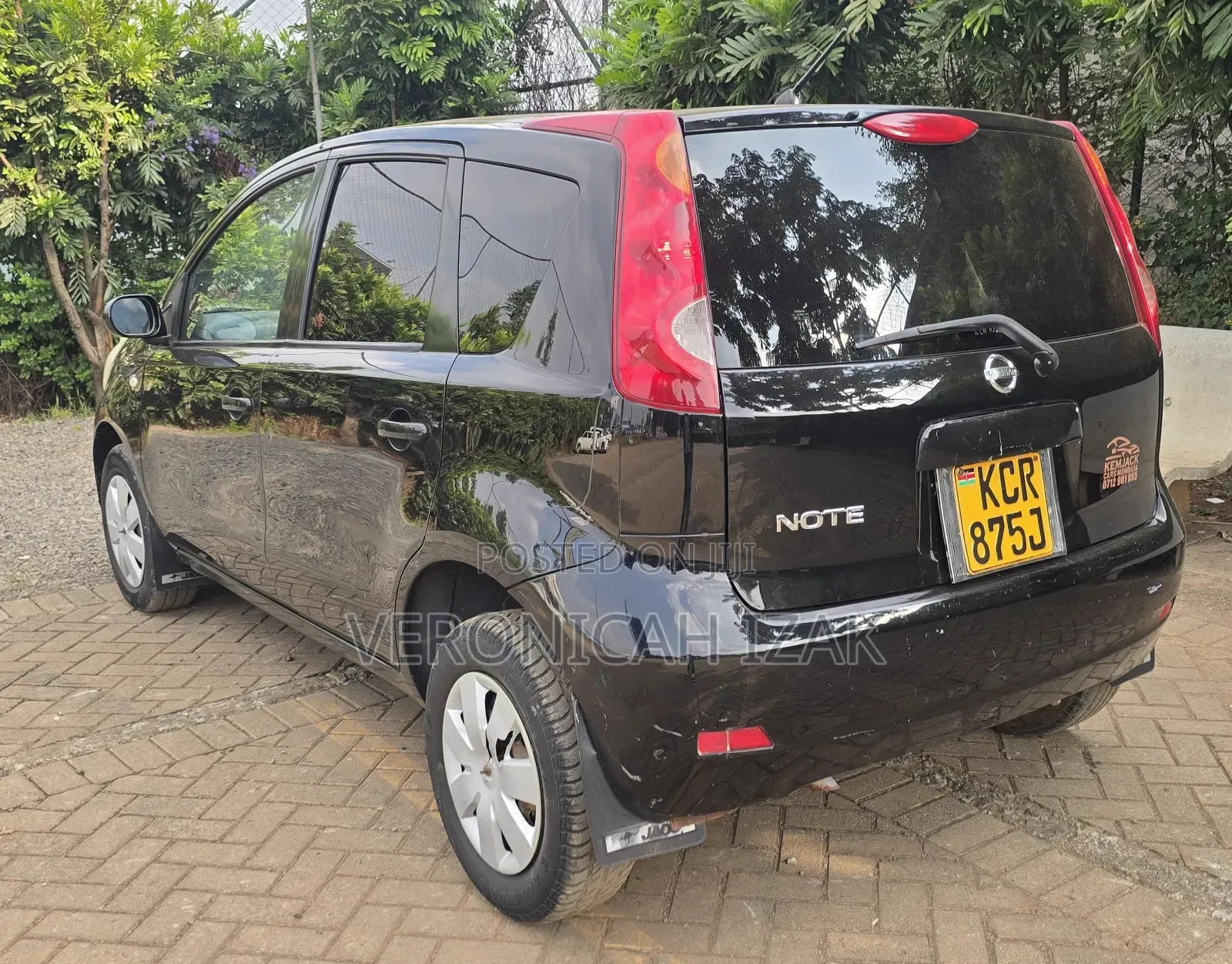 Nissan Note 2011 Brown