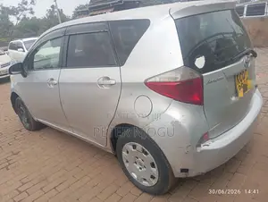 Toyota Ractis 2010 Gray