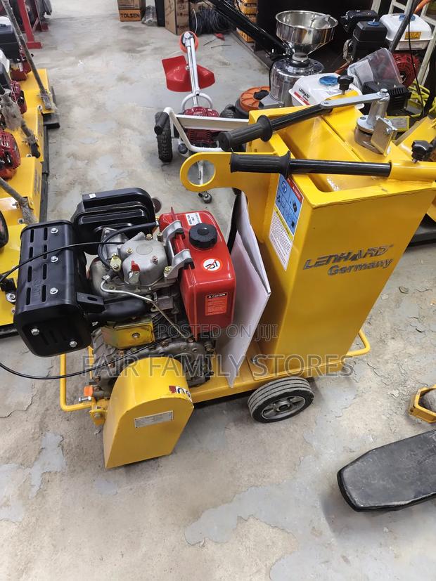 Diesel Road Cutter Machine - thumbnail 2