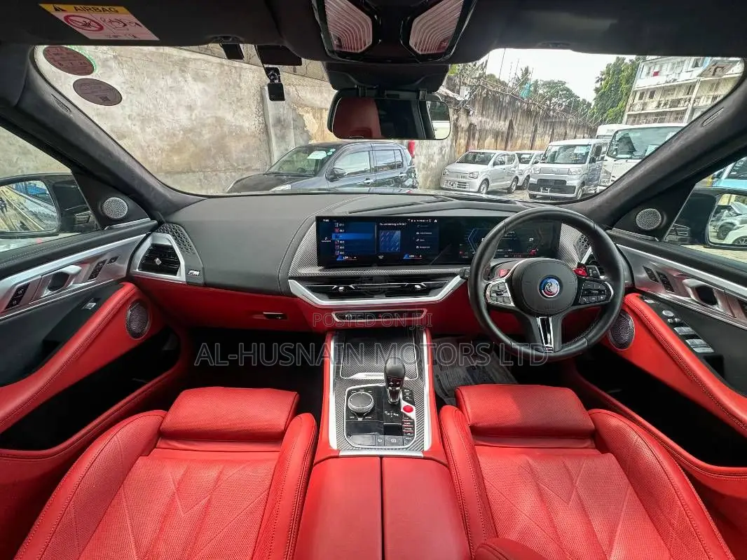 BMW XM Base AWD 2023 Black