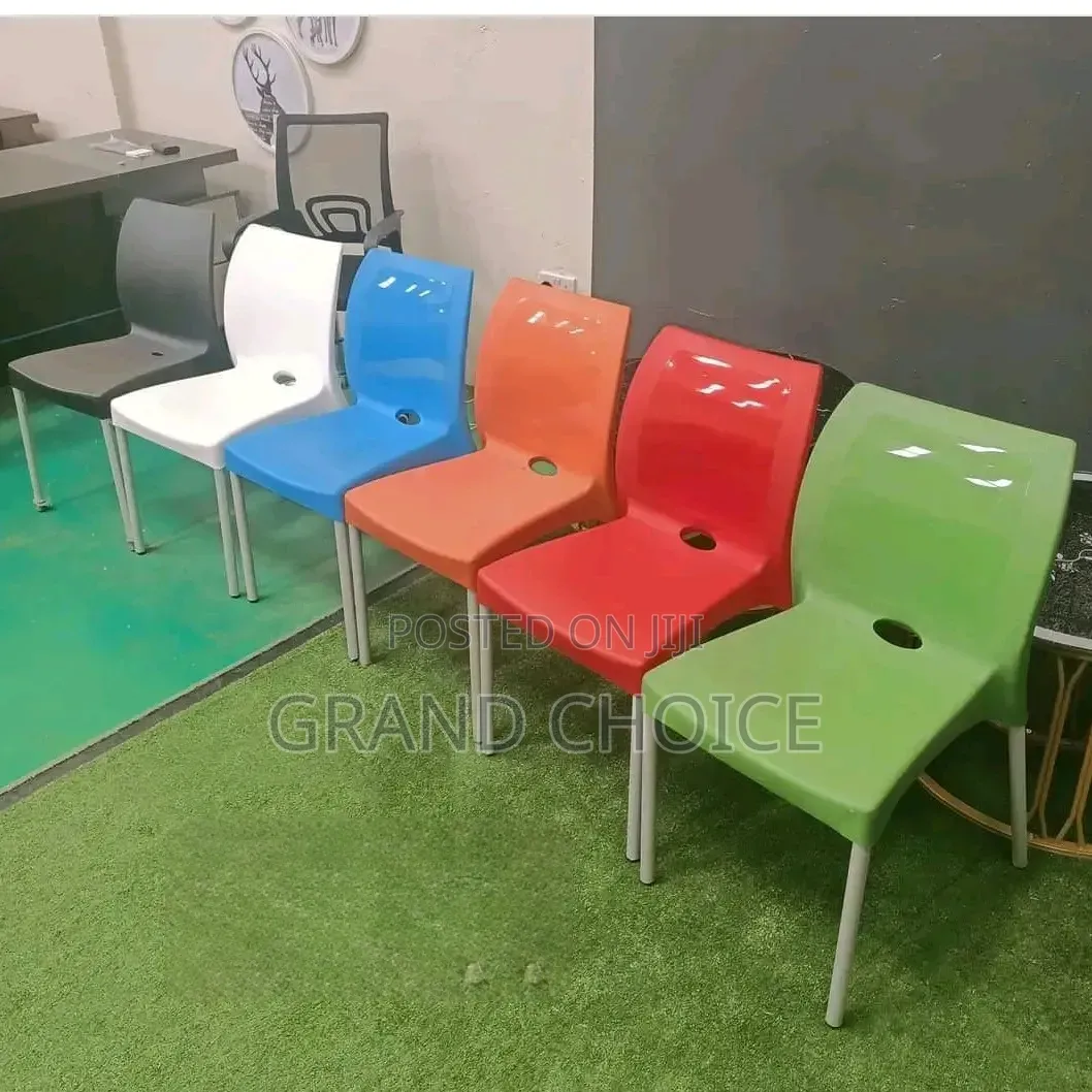 Style Plastic Chair