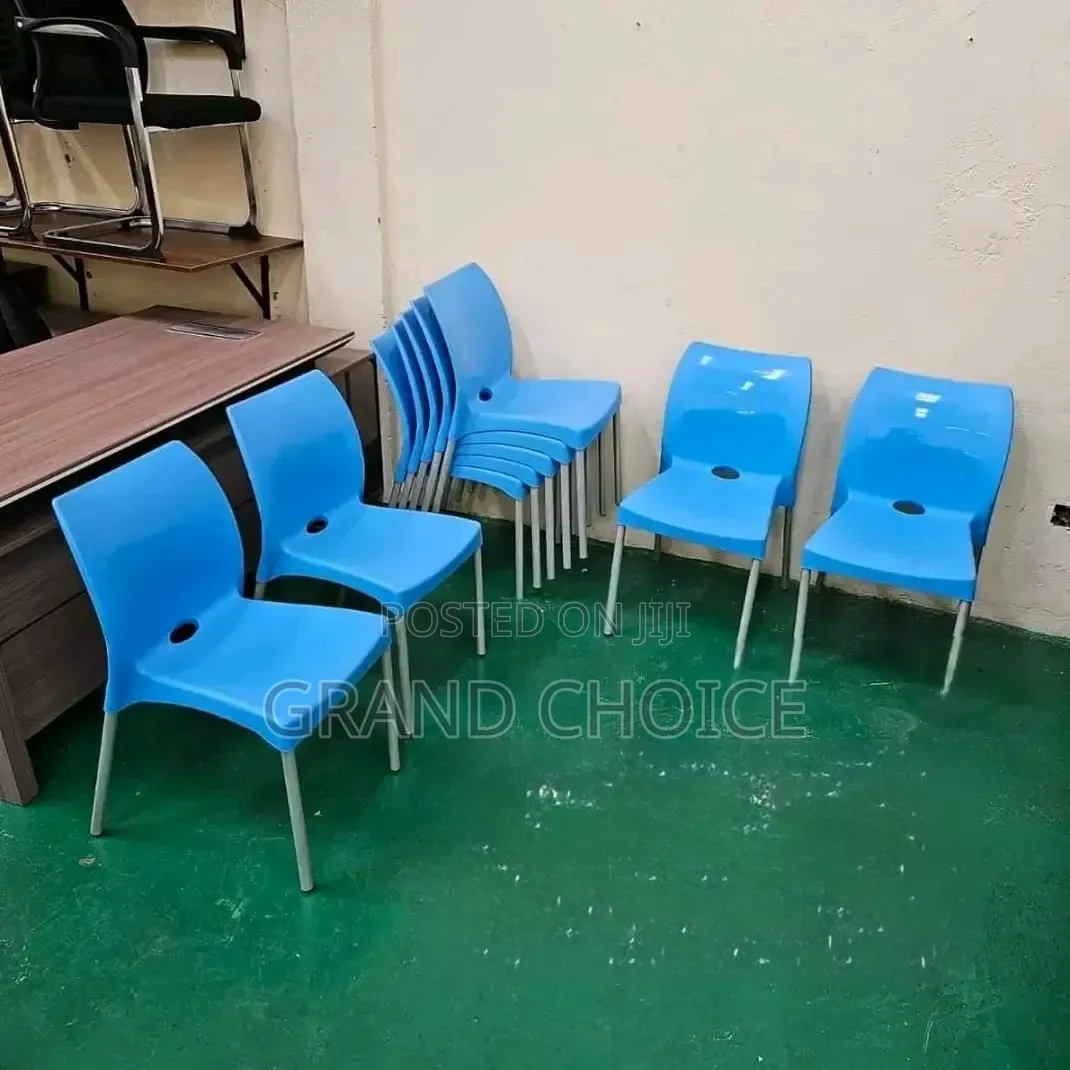Style Plastic Chair