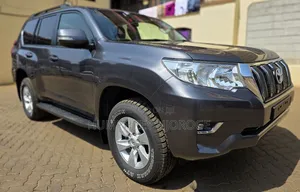 Toyota Land Cruiser Prado 2018 Gray