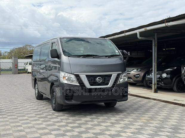 Nissan Caravan (Urvan) 2018 Grey