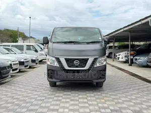 Nissan Caravan (Urvan) 2018 Grey