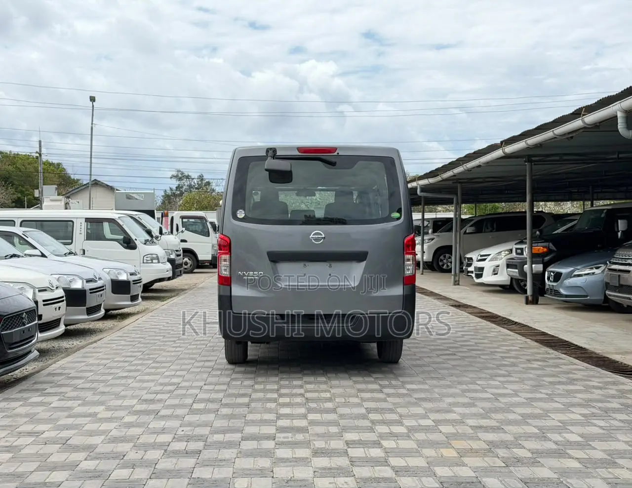 Nissan Caravan (Urvan) 2018 Grey
