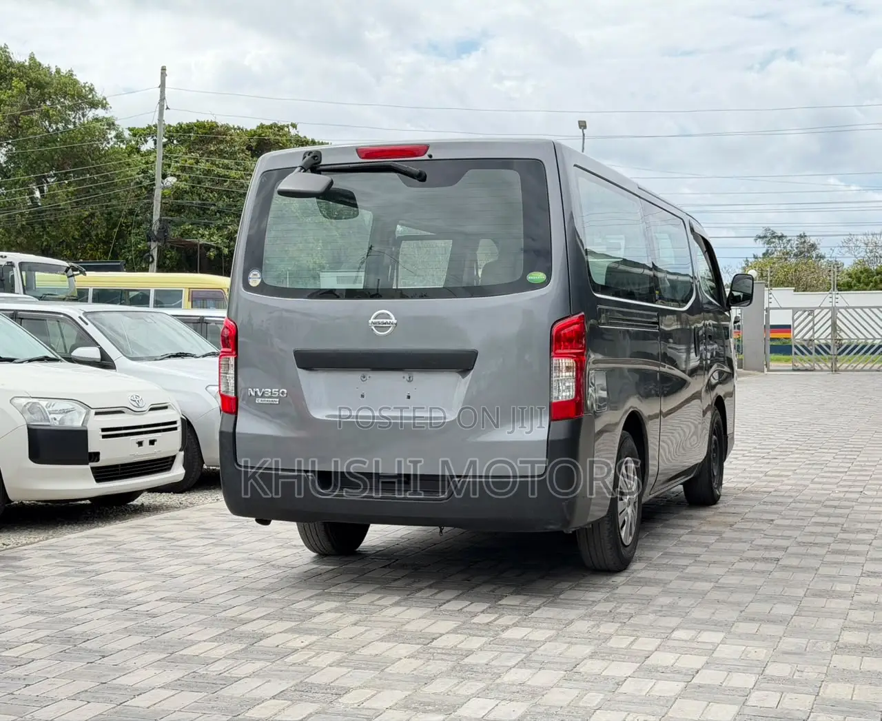 Nissan Caravan (Urvan) 2018 Grey
