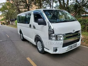 Toyota HiAce 2015 White