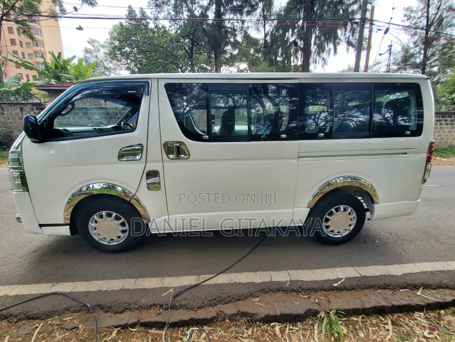 Toyota HiAce 2015 White